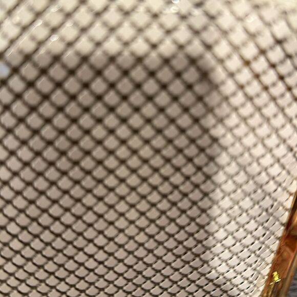 WHITNEY AND BAKER IVORY PURSE - Picture 11 of 15